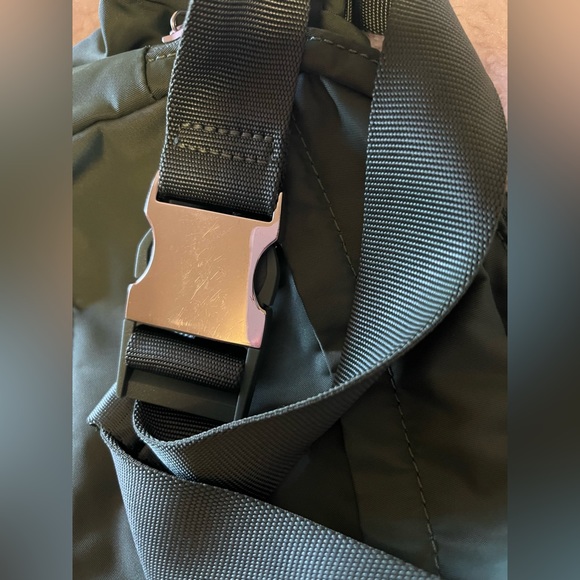 ☘️🦄AlGAE GREEN On The Beat Belt Bag☘️🦄 - Picture 10 of 11